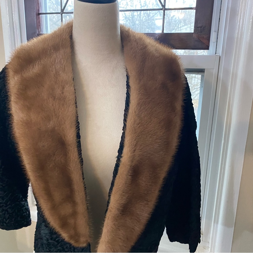 Stunning  vintage Jacket with fur(mink?) Collar size 12